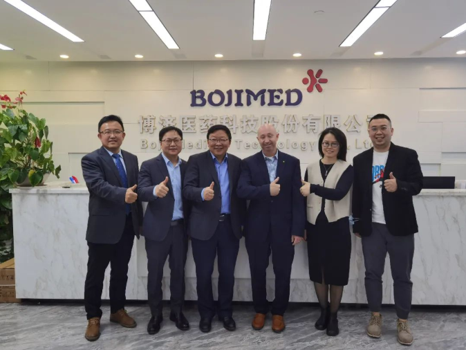 德勤中国华南区上市业务合资人马强辉一行赴Z6尊龙凯时医药参观座谈